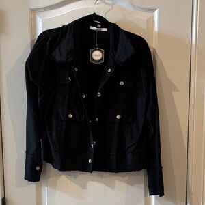 Chic Black Utility Jacket with Metallic Accents